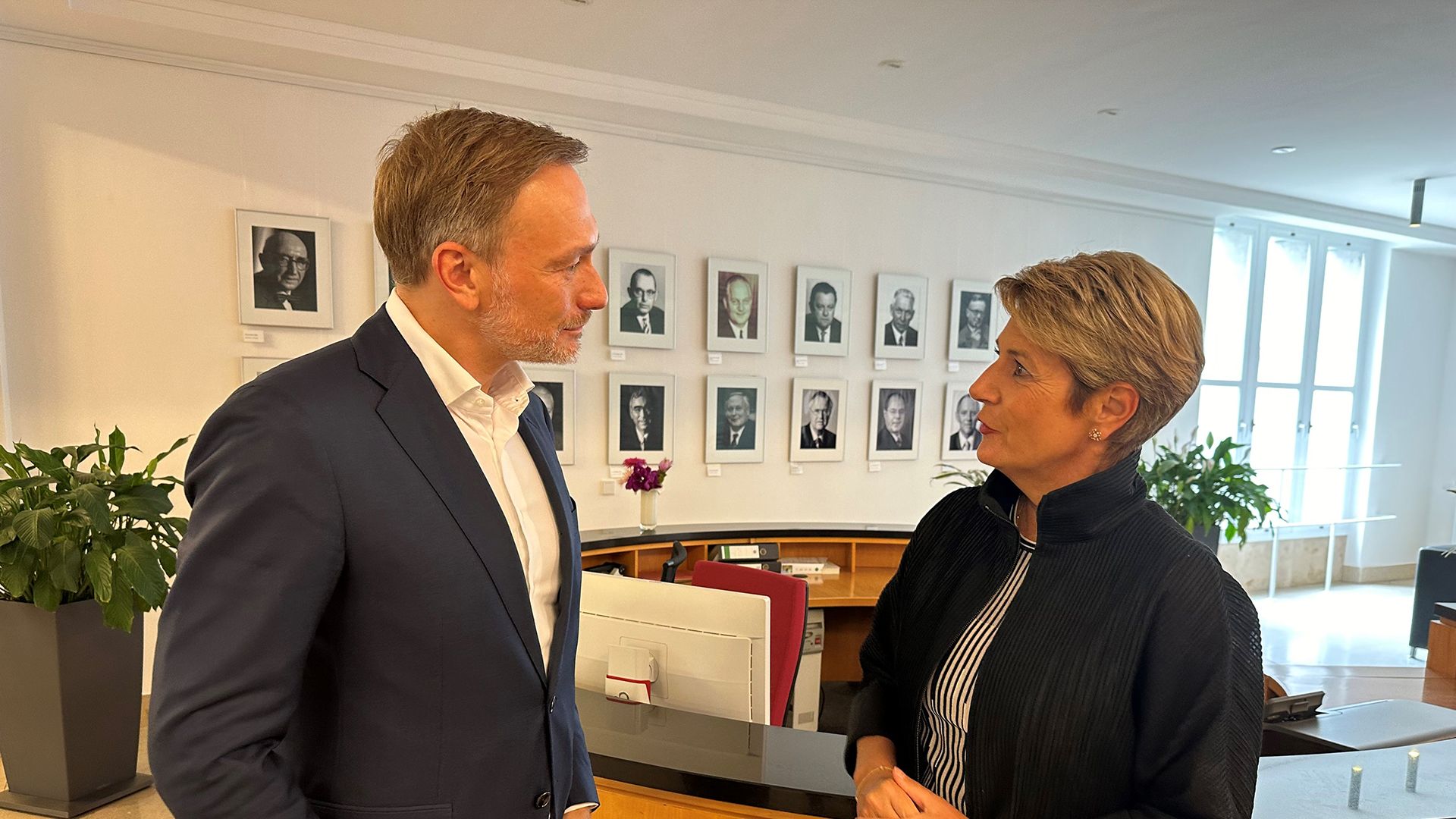 La conseillère fédérale Karin Keller-Sutter avec le ministre des finances alemanique Christian Lindner