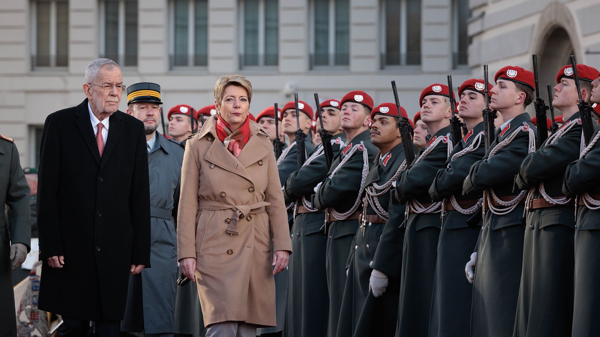Karin Keller-Sutter mit Alexander van der Bellen, in Österreich