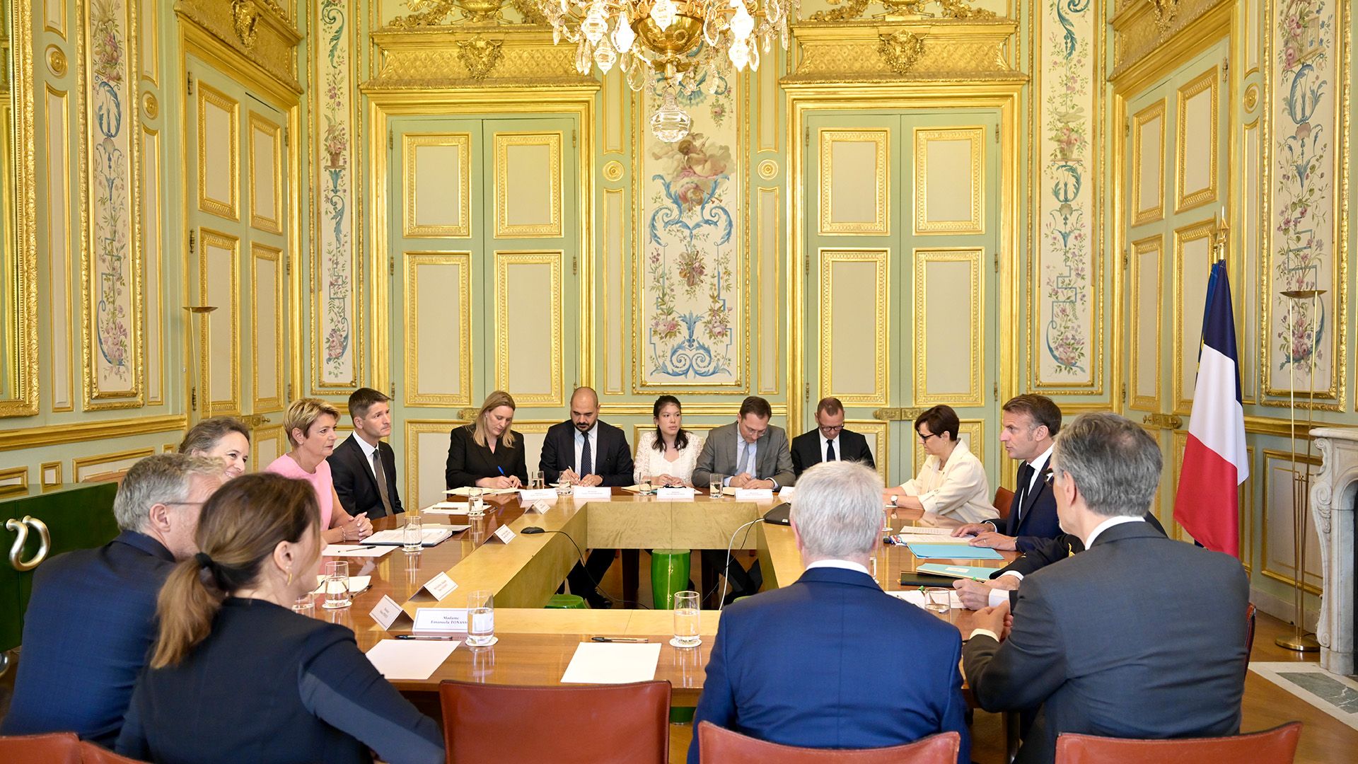 Die Bundespräsidentin Karin Keller-Sutter trifft Emmanuel Macron, Präsident von Frankreich