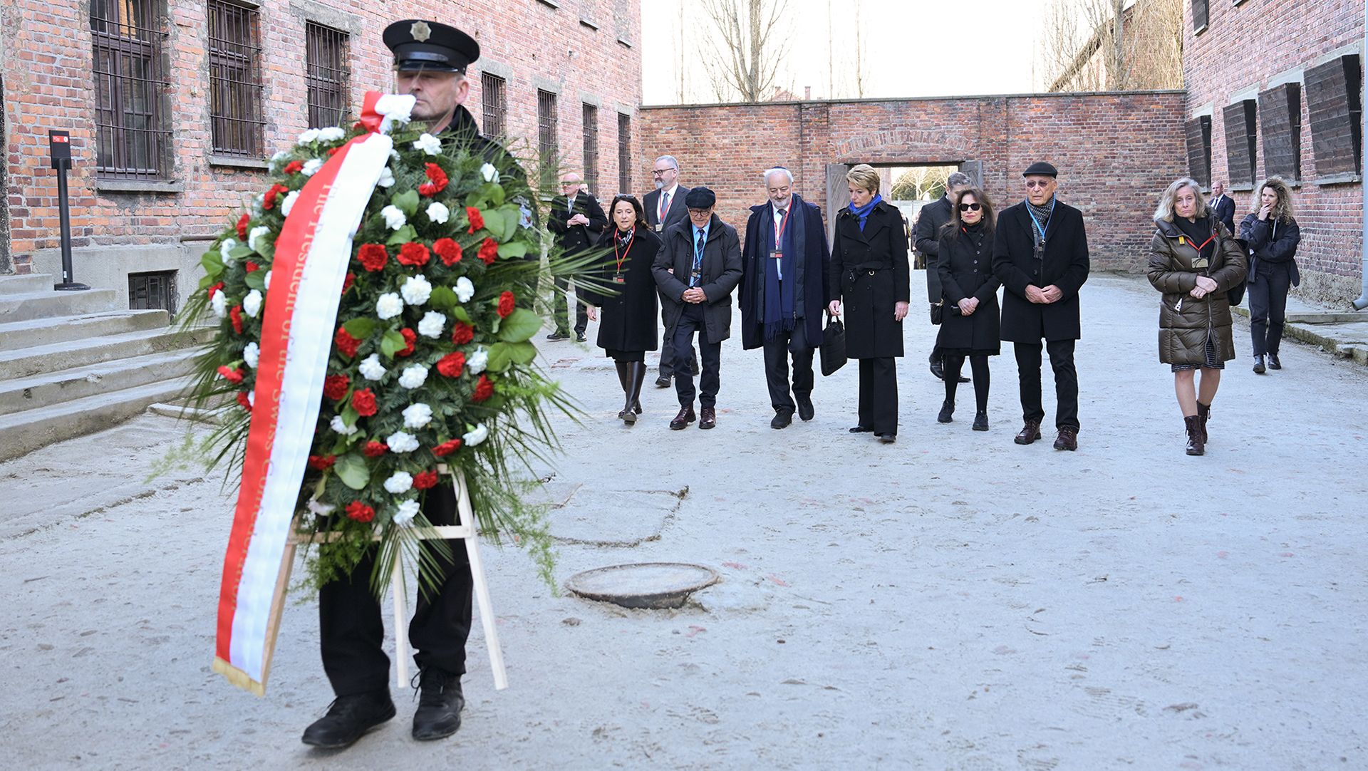 Besuch von Bundespräsidentin Karin Keller-Sutter in Auschwitz-Birkenau