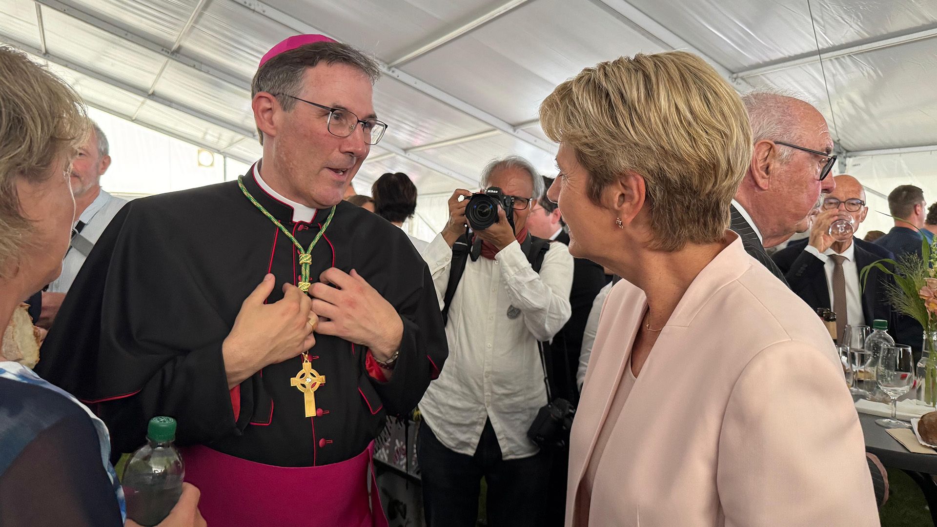 The new Bishop of St. Gallen, Beat Groegli, with Federal President Karin Keller-Sutter