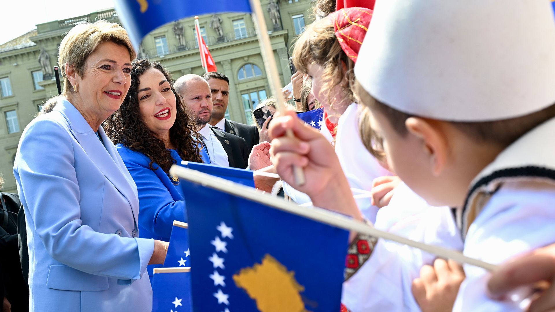 Swiss President Karin Keller-Sutter with Kosovo President Vjosa Osmani Sadriu on Federal Square
