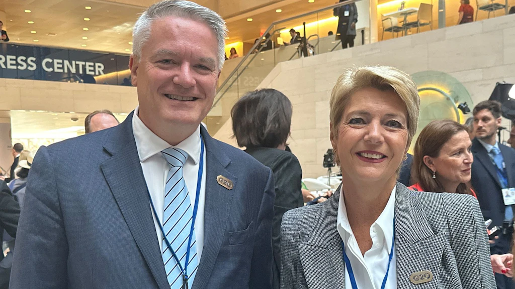 La conseillère fédérale Karin Keller-Sutter rencontre Mathias Cormann, secrétaire général de l'OCDE, lors des réunions de printemps du FMI en 2026.