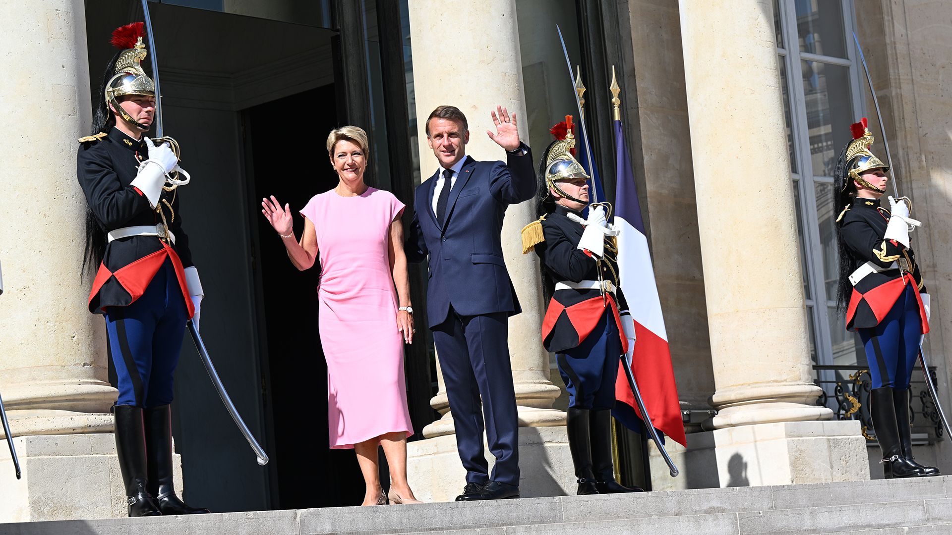La présidente de la Confédération Karin Keller-Sutter rencontre le président français Emmanuel Macron