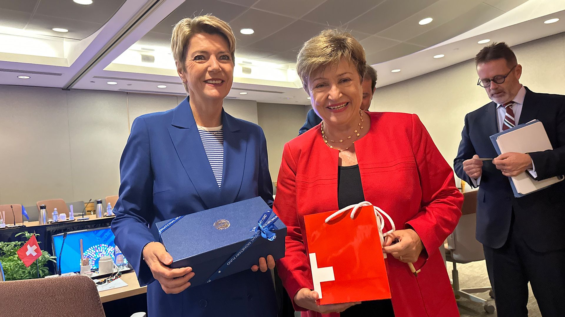 La consigliera federale Karin Keller-Sutter con Kristalina Georgieva, direttrice del Fondo monetario internazionale