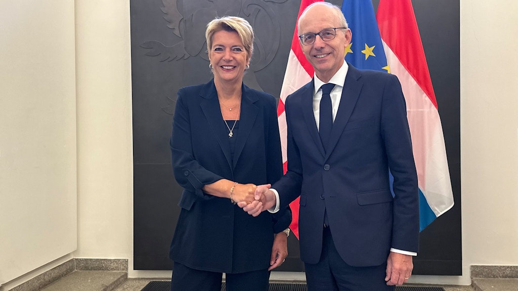 La consigliera federale Karin Keller-Sutter incontra il primo ministro lussemburghese Luc Frieden